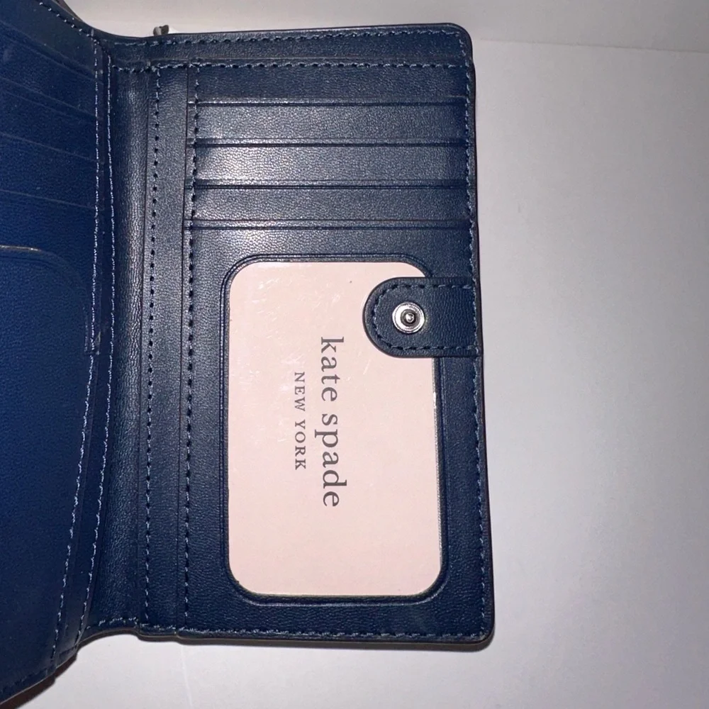 Kate Spade NWOT Cameron Meadow Green and White Saffiano Leather Bifold